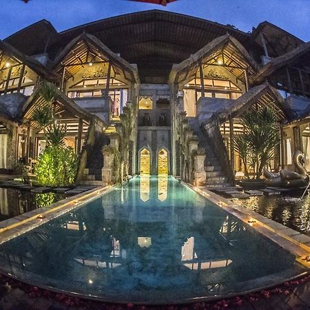 Avalon Ubud Castle & Spa Exterior photo