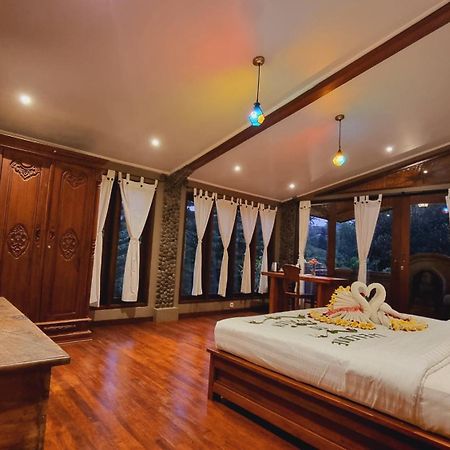Avalon Ubud Castle & Spa Exterior photo