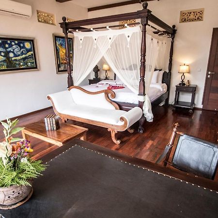 Avalon Ubud Castle & Spa Exterior photo