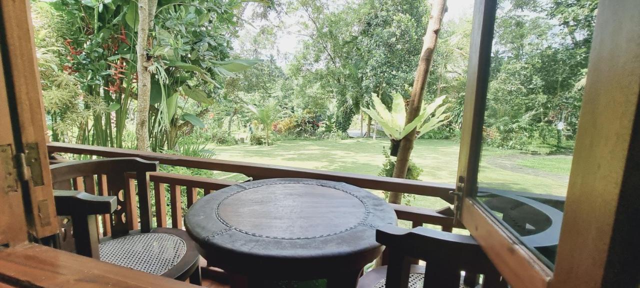 Avalon Ubud Castle & Spa Exterior photo