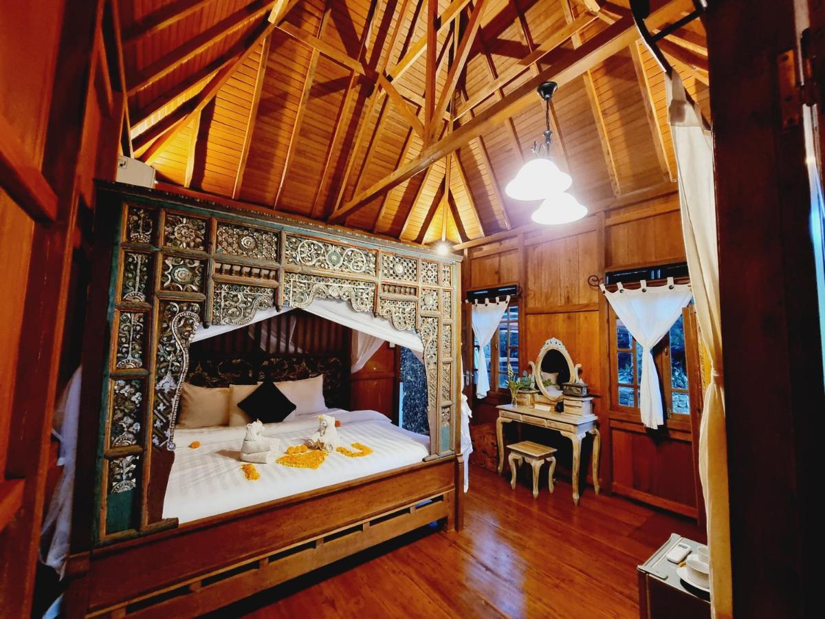 Avalon Ubud Castle & Spa Exterior photo