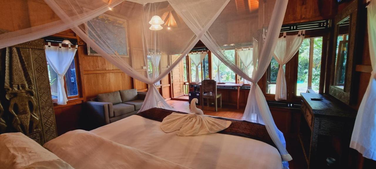 Avalon Ubud Castle & Spa Exterior photo