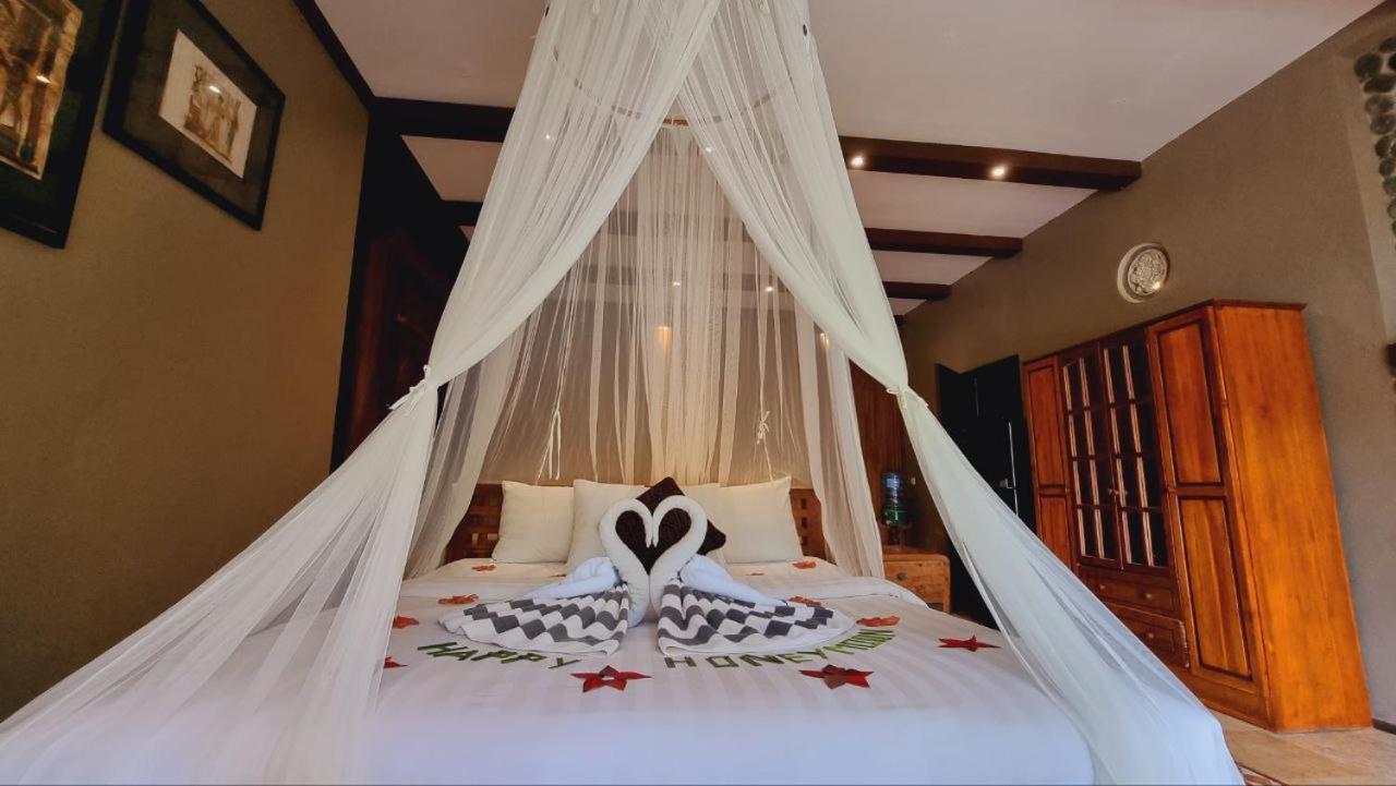Avalon Ubud Castle & Spa Exterior photo