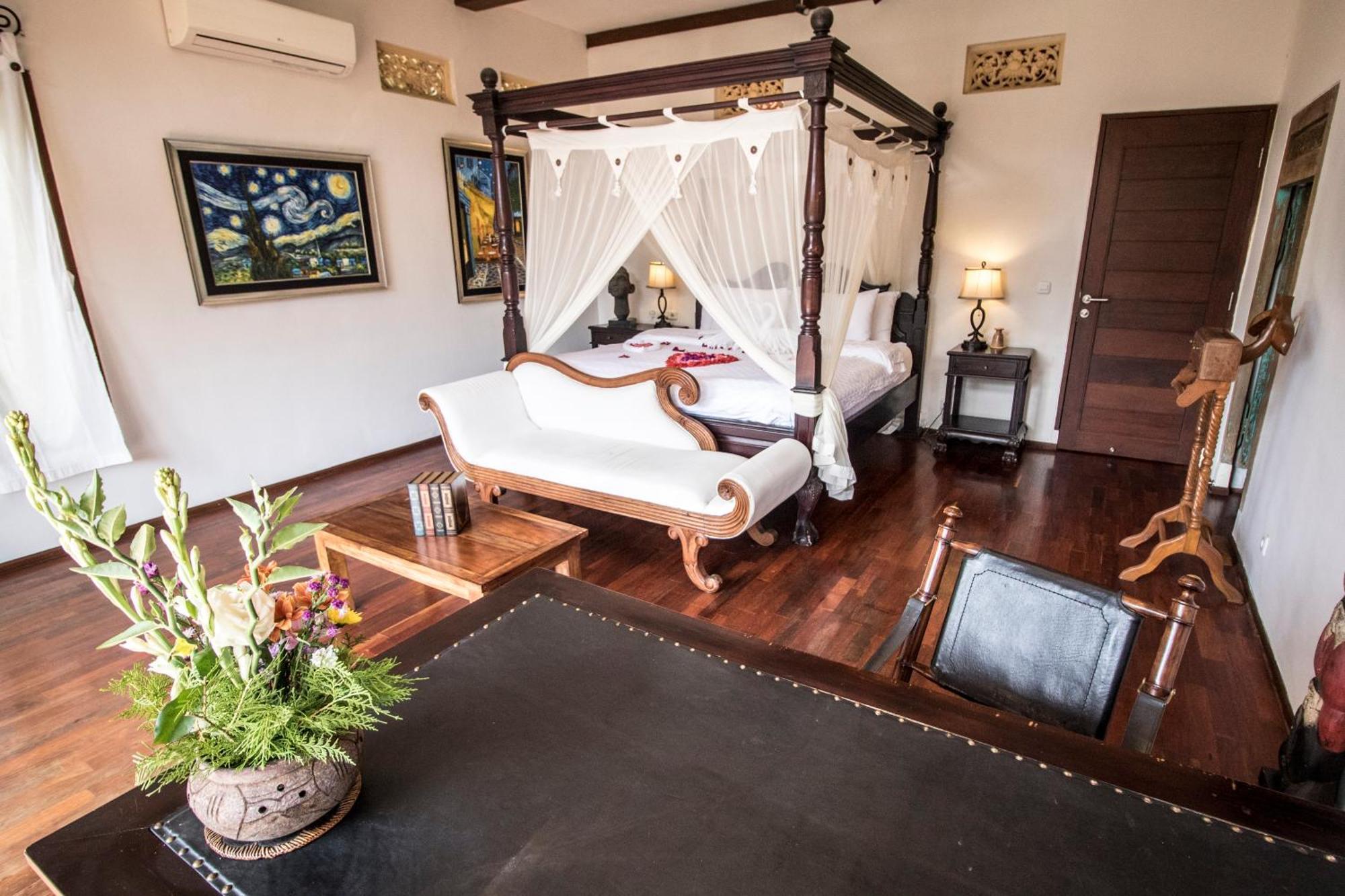 Avalon Ubud Castle & Spa Exterior photo